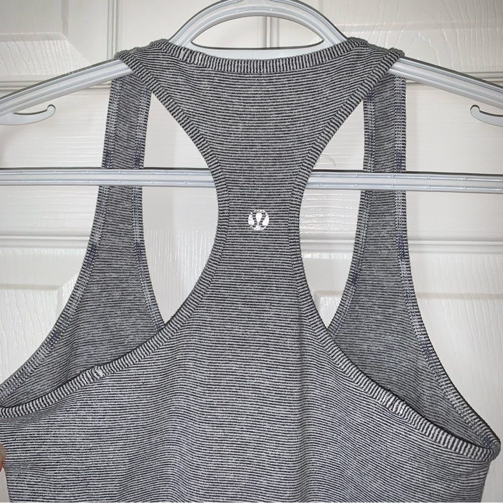 Lululemon Cool Racerback, Size 6 - Picture 9 of 11